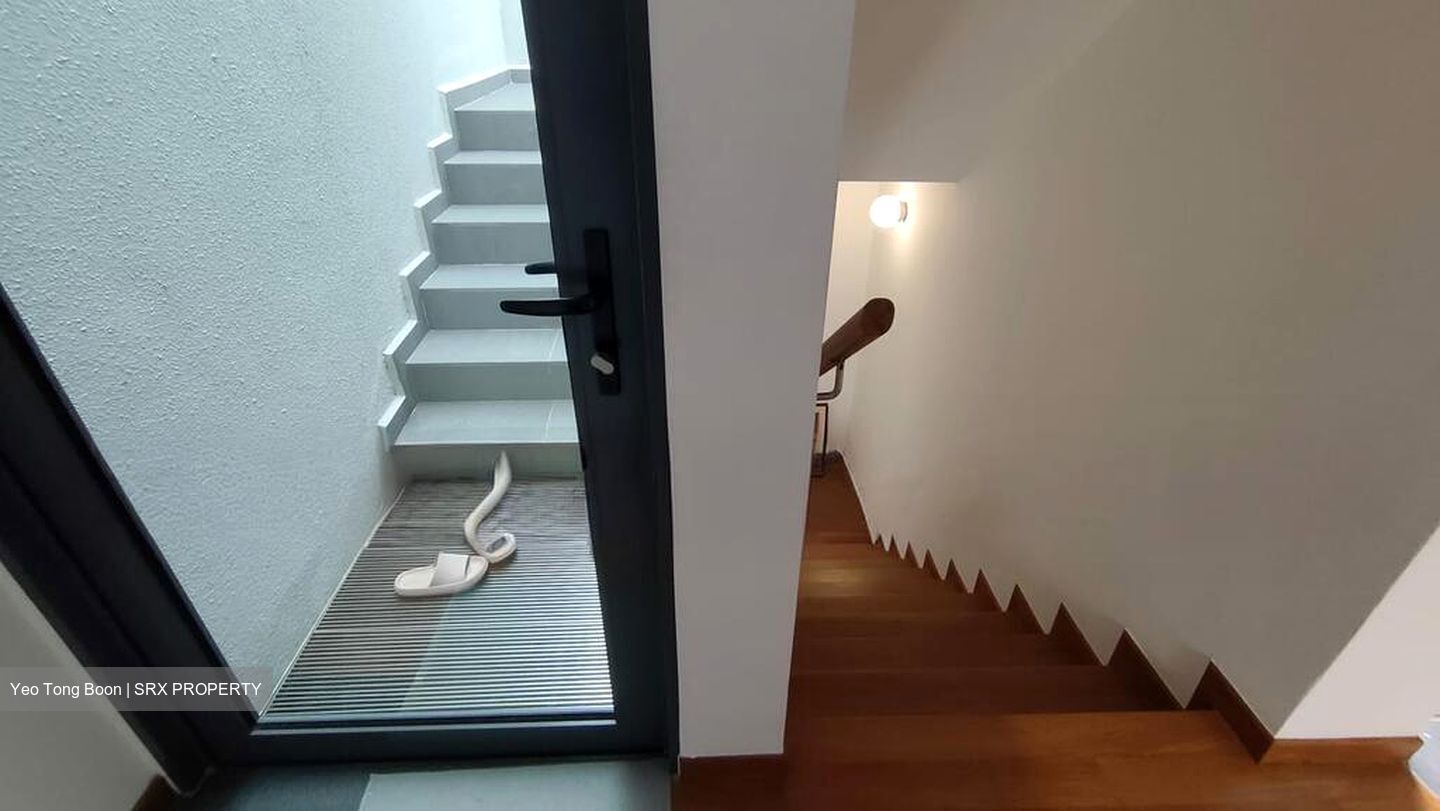Belgravia Green (D28), Terrace #522317641